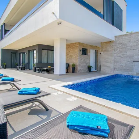 Luxury Adina In Medulin,istria * メドゥリン