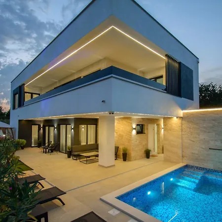 Luxury Adina In Medulin,istria